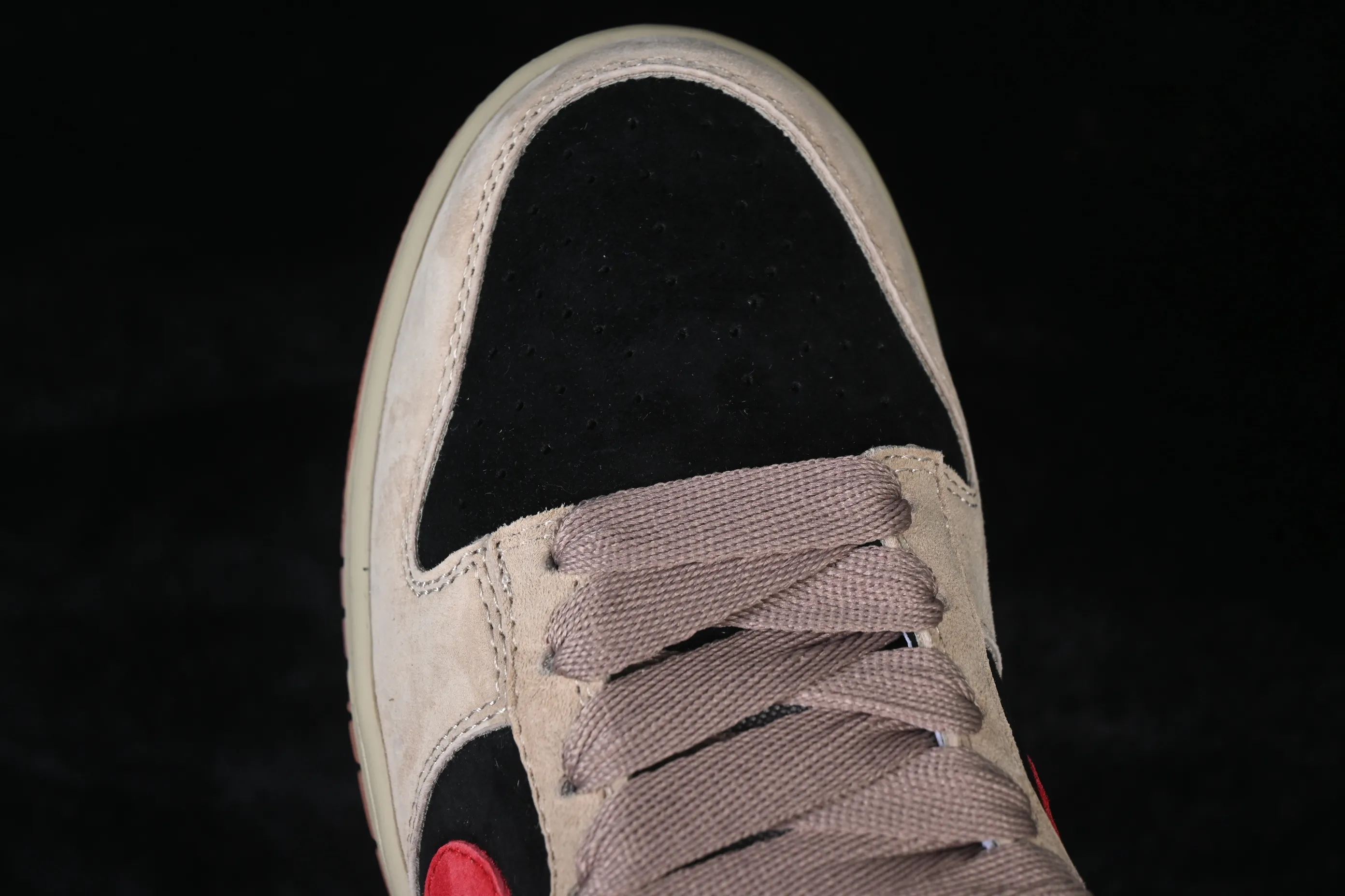 All categories Nk SB Dunk series Nk SB Dunk Low low-top sneakers Nike SB Dunk Low khaki black and red hook low-top casual sneakers HJ0367-200